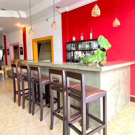 Vplus Hotel Siem Reap Esterno foto