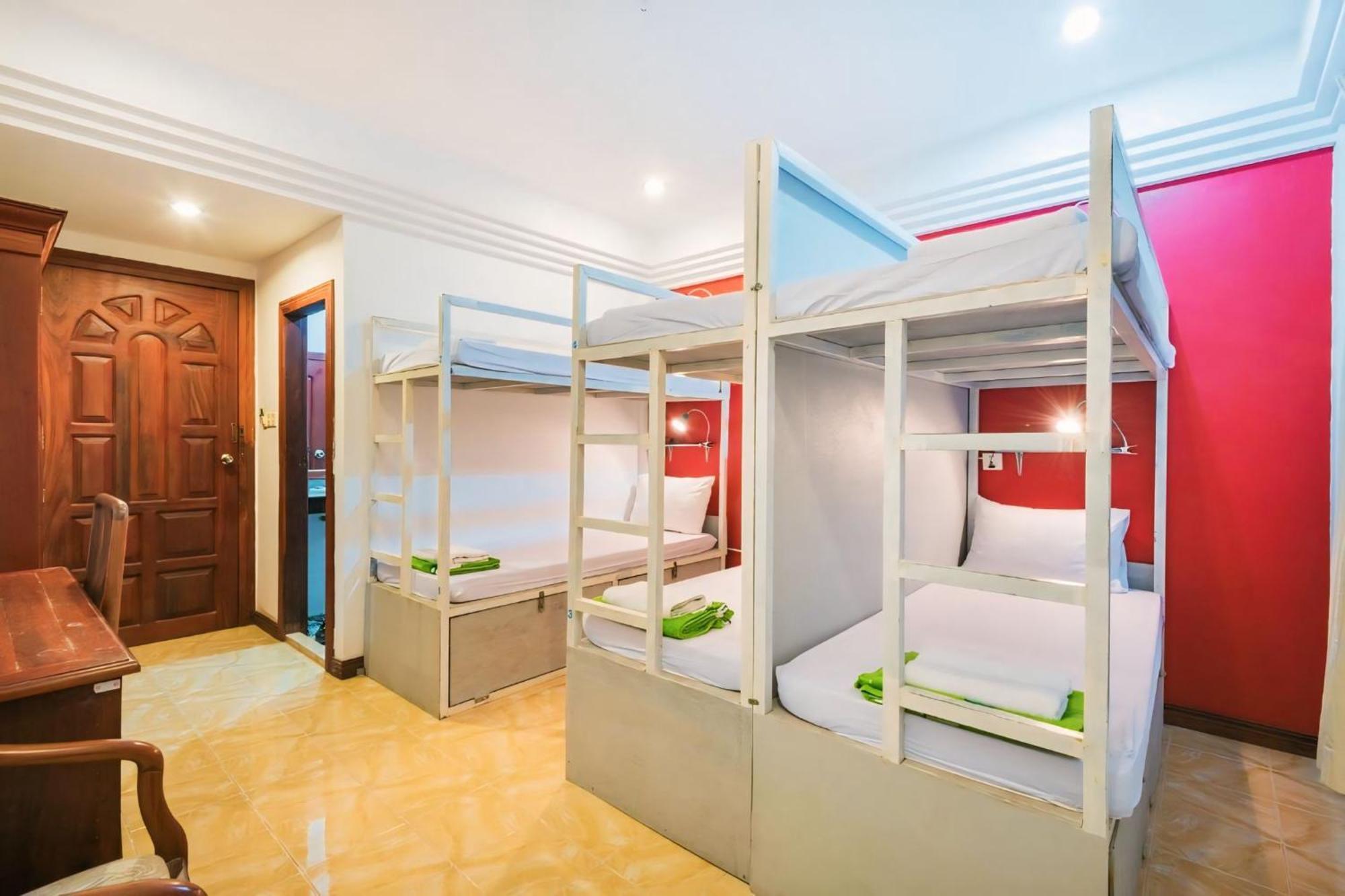 Vplus Hotel Siem Reap Esterno foto
