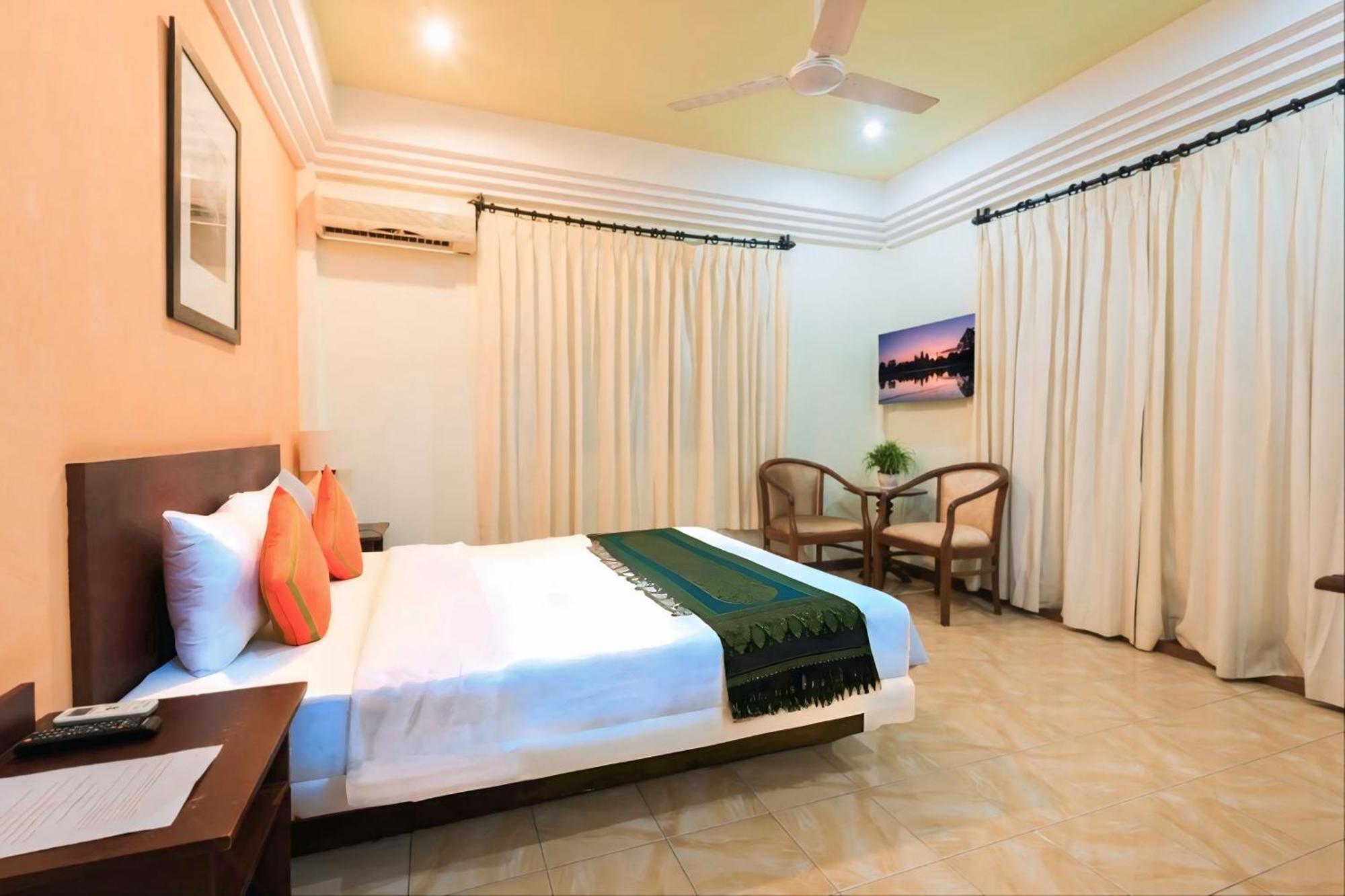 Vplus Hotel Siem Reap Esterno foto