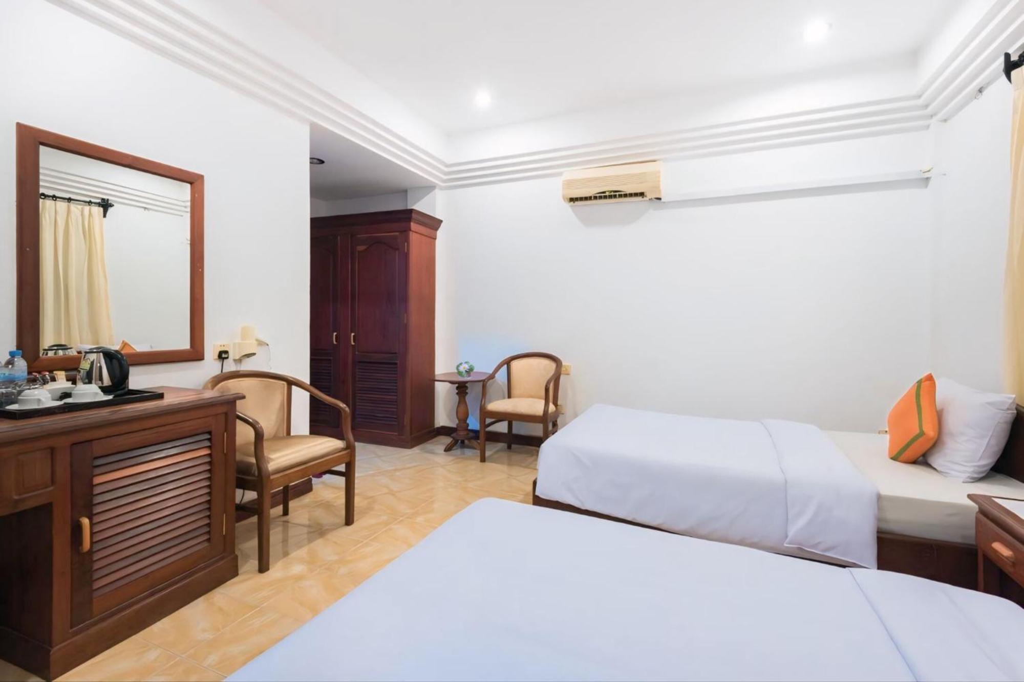 Vplus Hotel Siem Reap Esterno foto