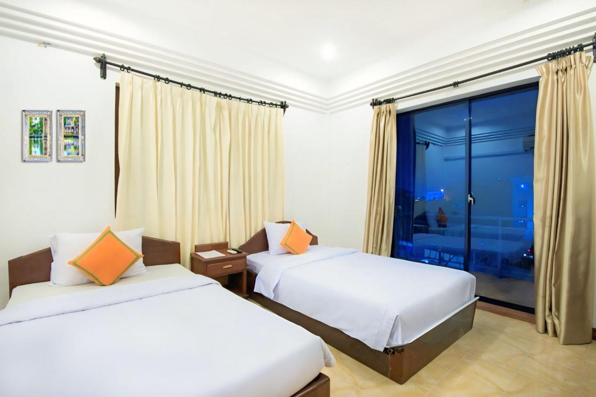 Vplus Hotel Siem Reap Esterno foto