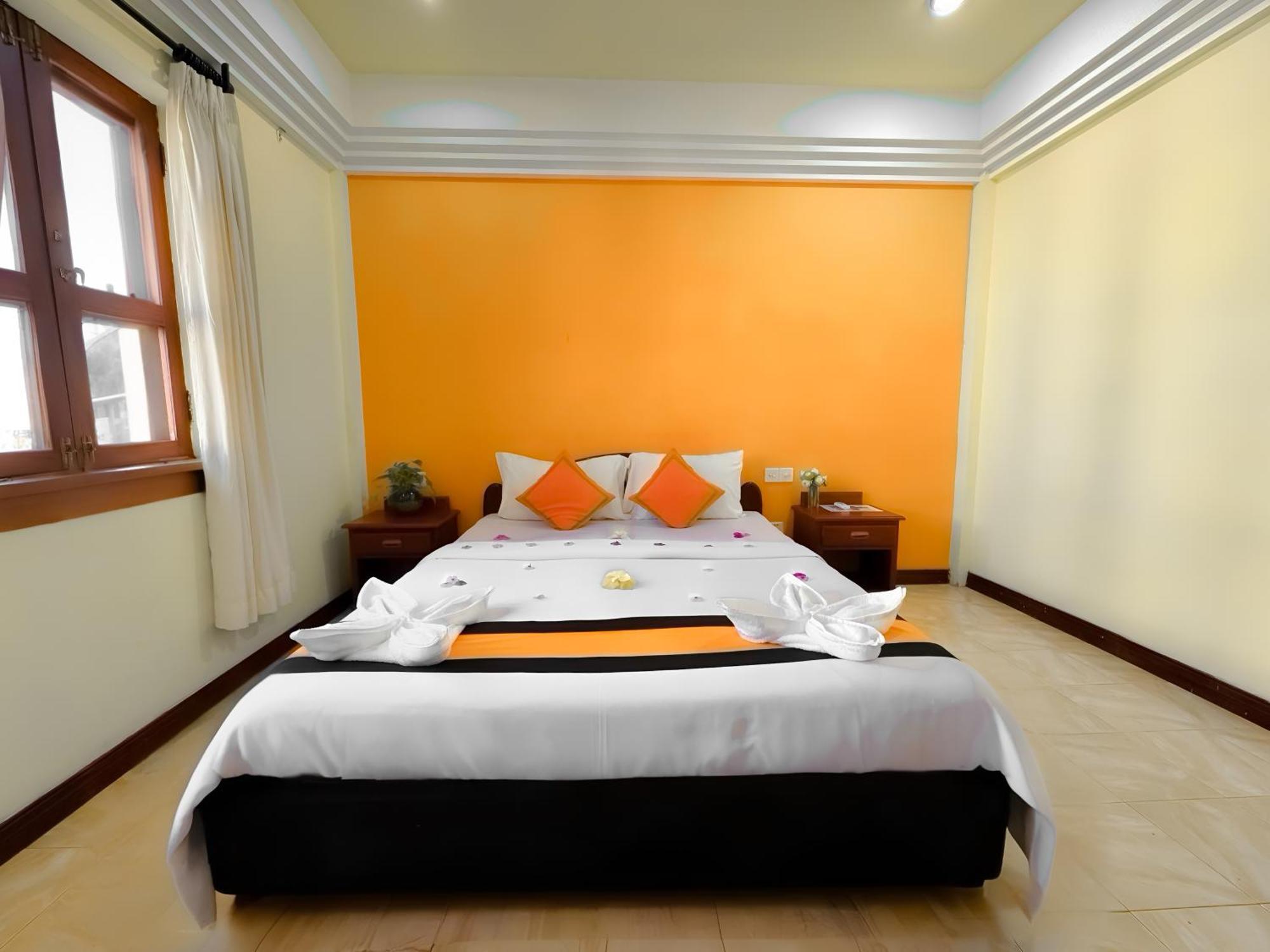 Vplus Hotel Siem Reap Esterno foto
