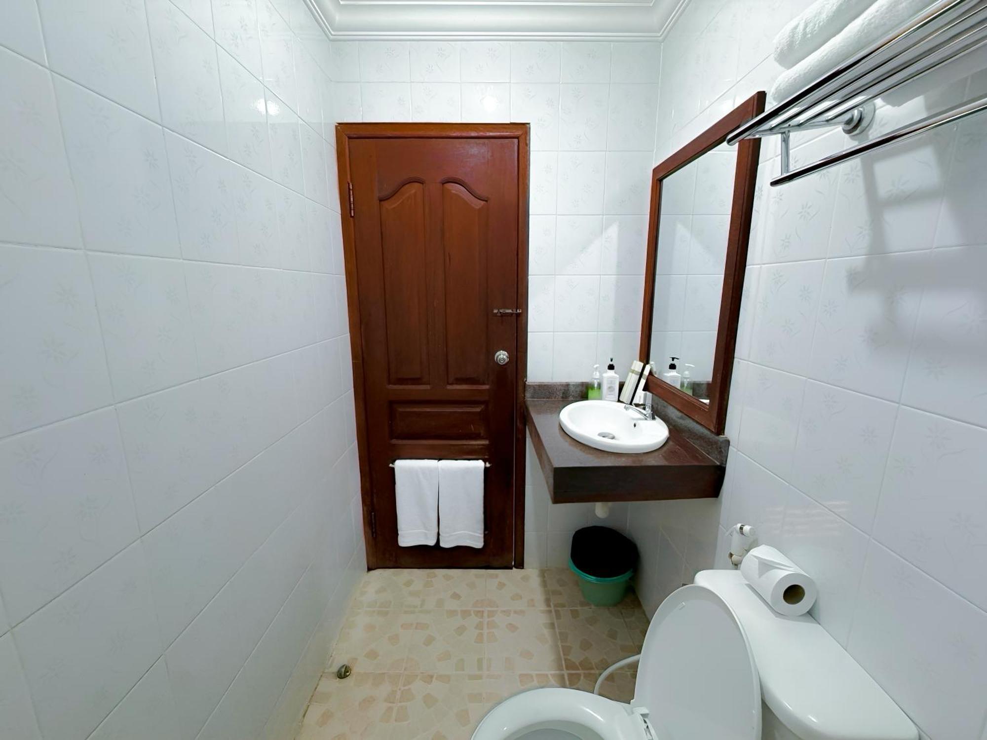 Vplus Hotel Siem Reap Esterno foto