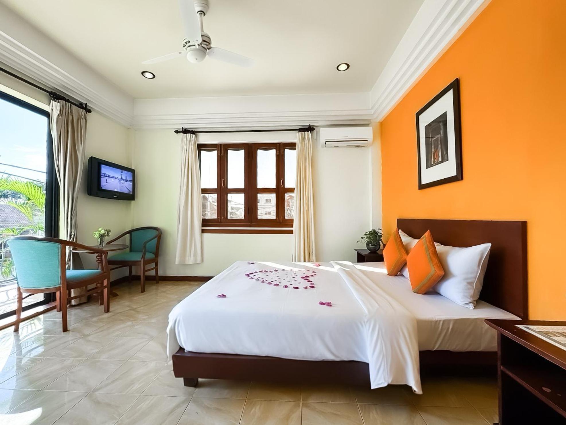 Vplus Hotel Siem Reap Esterno foto