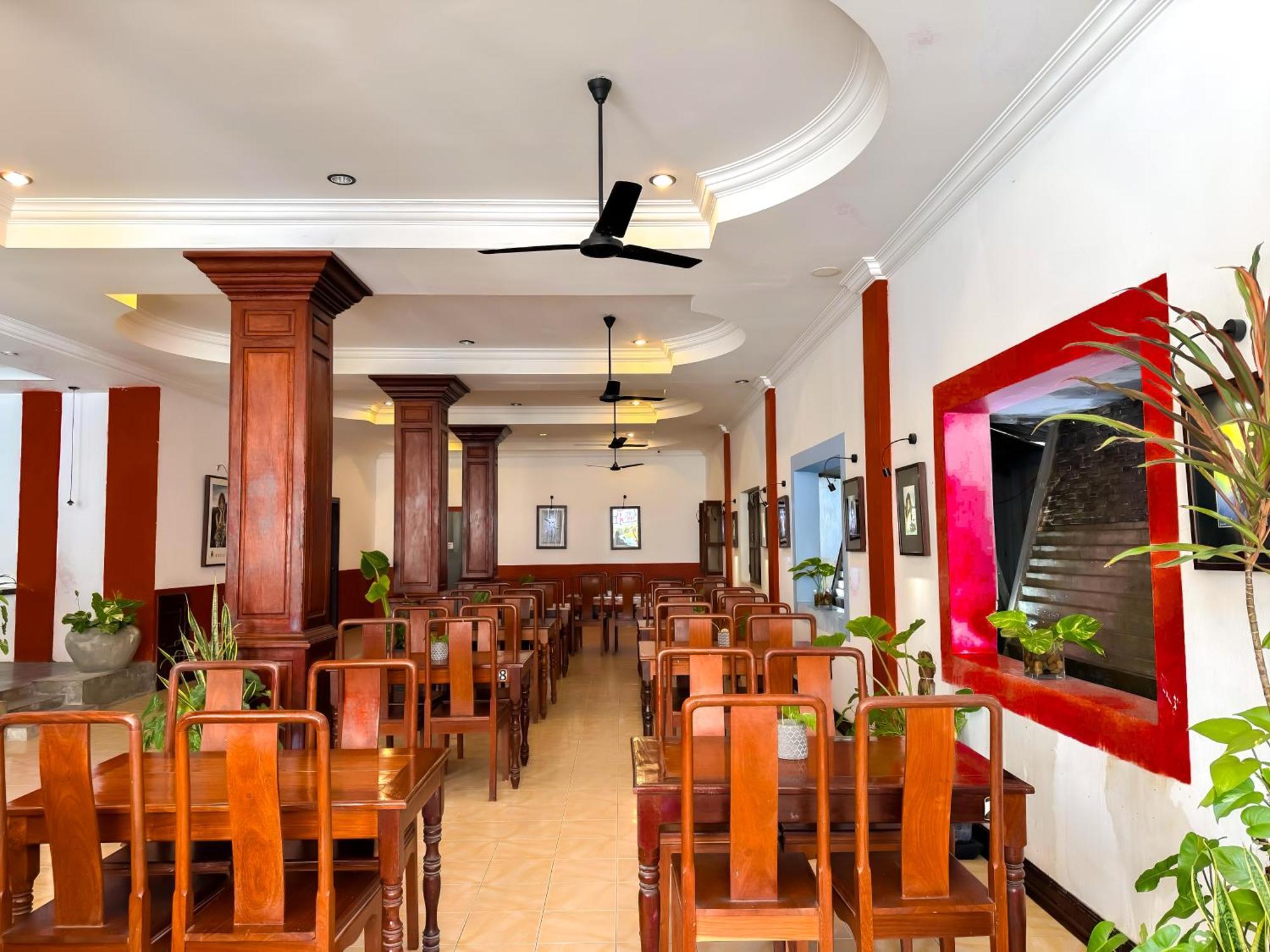 Vplus Hotel Siem Reap Esterno foto