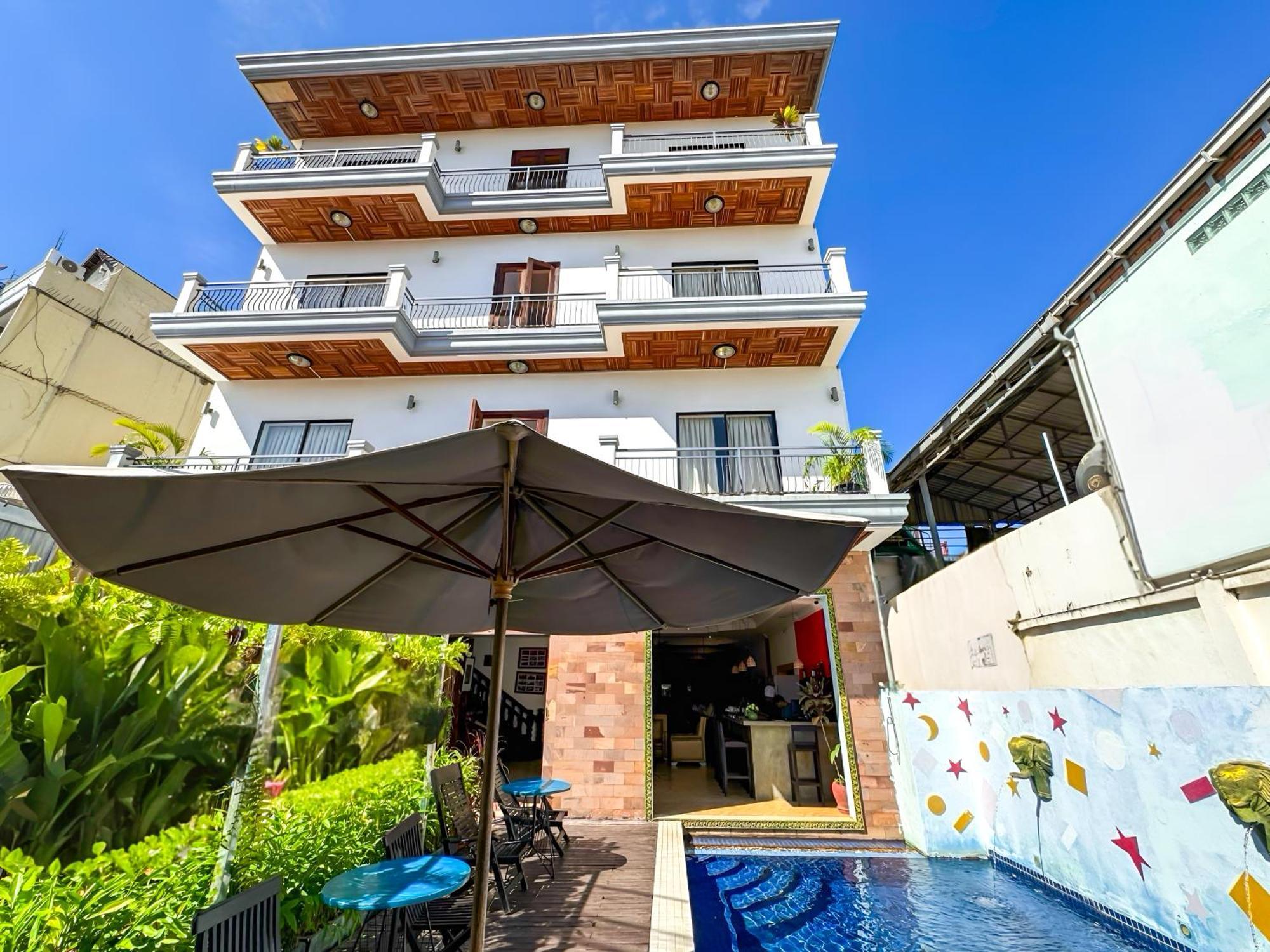 Vplus Hotel Siem Reap Esterno foto